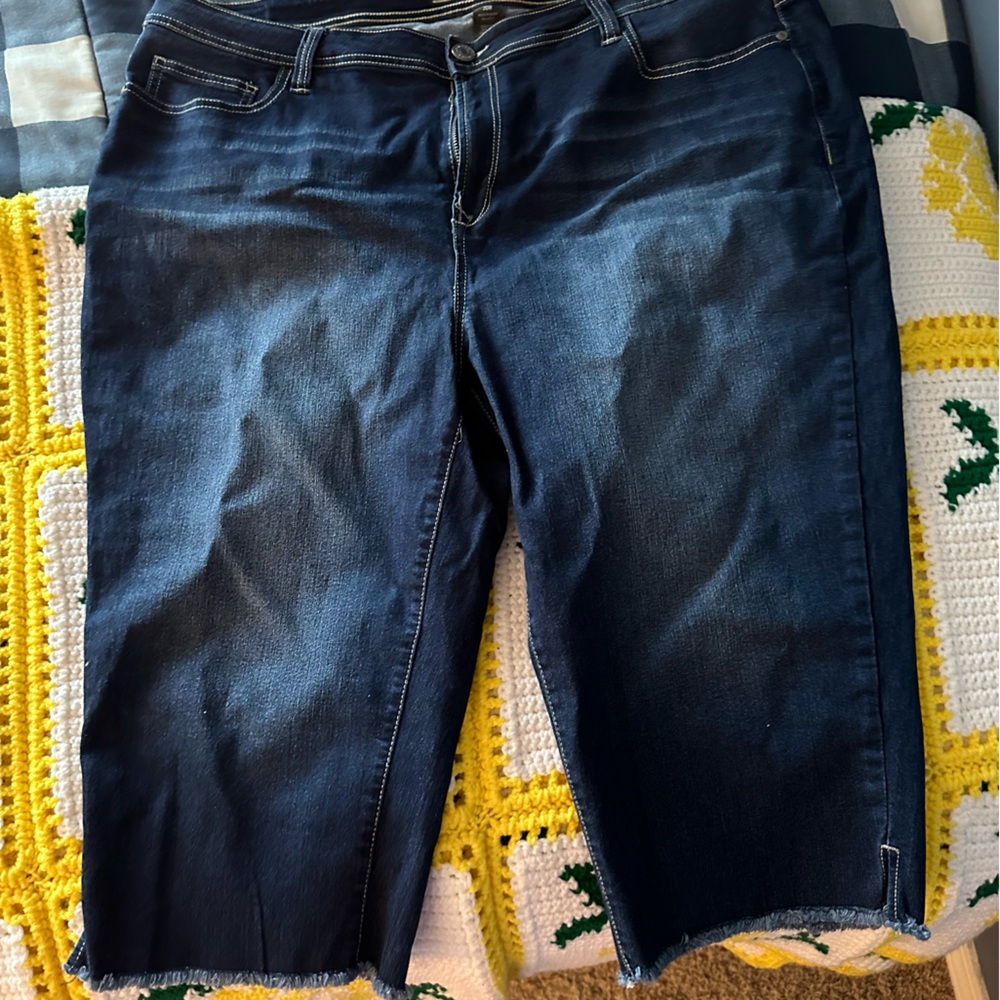 Jean capris - knee length